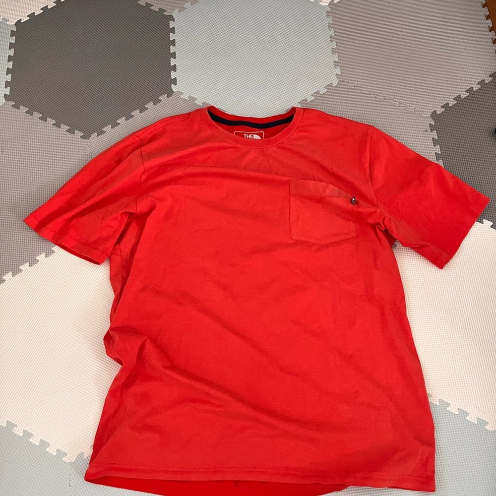 Vintage North Face Tshirt sz Medium